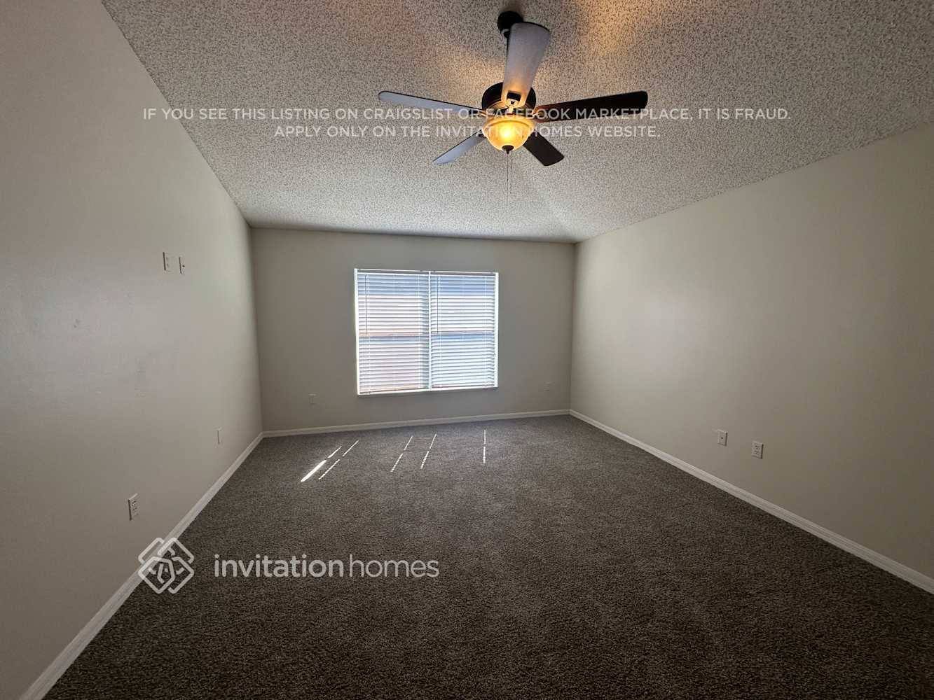 Building Photo - 2361 Pavilion Terrace