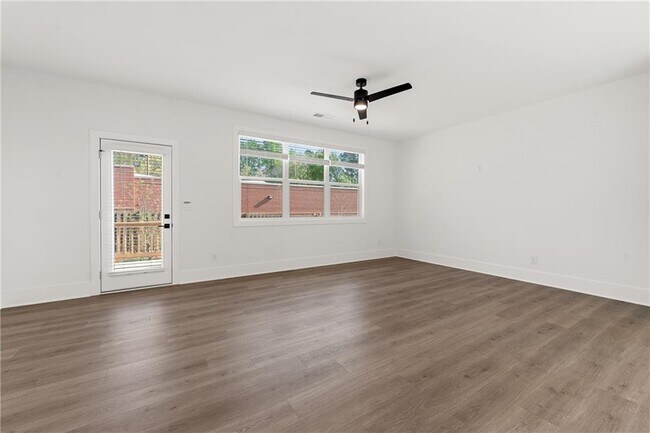 Building Photo - 3571 Overlook Rd NW