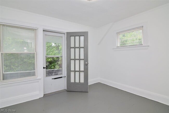 Building Photo - 3369 E 139th St
