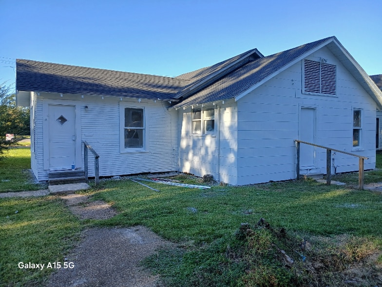 Building Photo - 3 Louisiana Ave