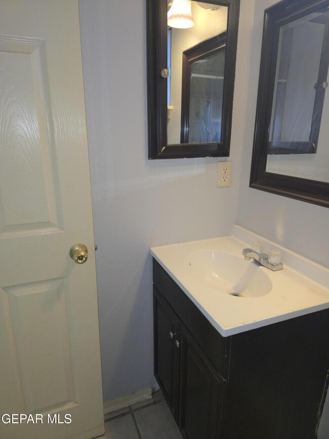 Building Photo - 3613 Tierra Zafiro Dr