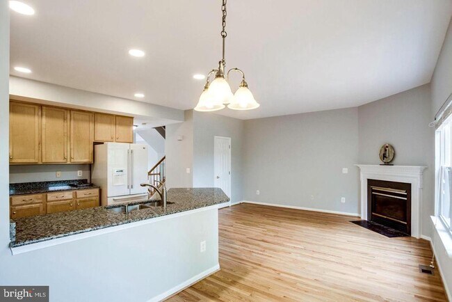 Building Photo - 12476 Casbeer Dr
