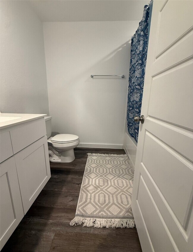 Building Photo - 1119 Fringed Bluestar Dr