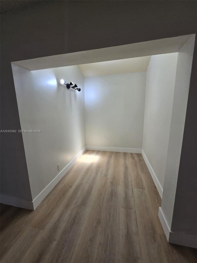 Building Photo - 740 SW 99th Ct Cir