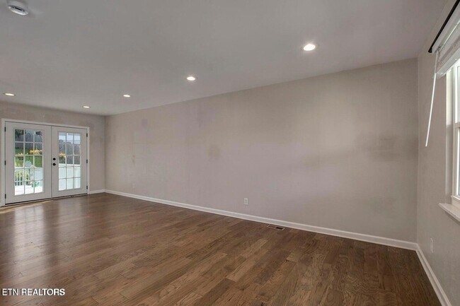 Building Photo - 7753 Cranley Rd