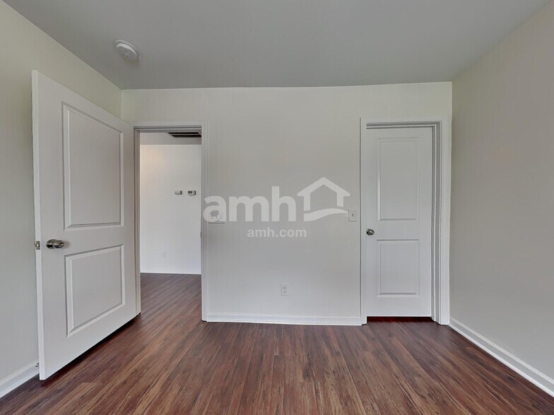 Building Photo - 103 Westover Dr