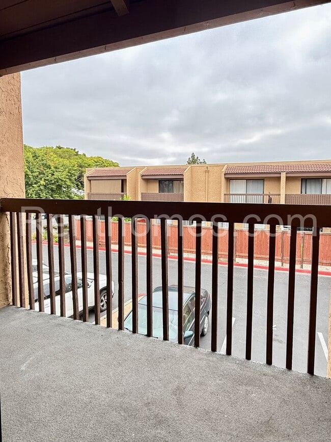 Building Photo - 9405 Gold Coast Dr