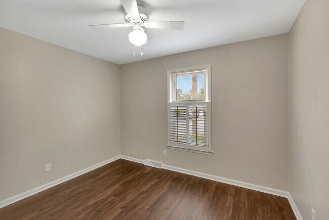 Building Photo - Charming 4-Bedroom, 2-Bath Brick Home with...