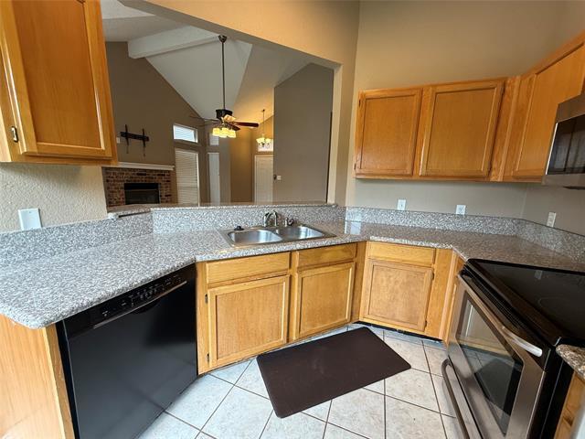 Building Photo - 8220 Lara Ln