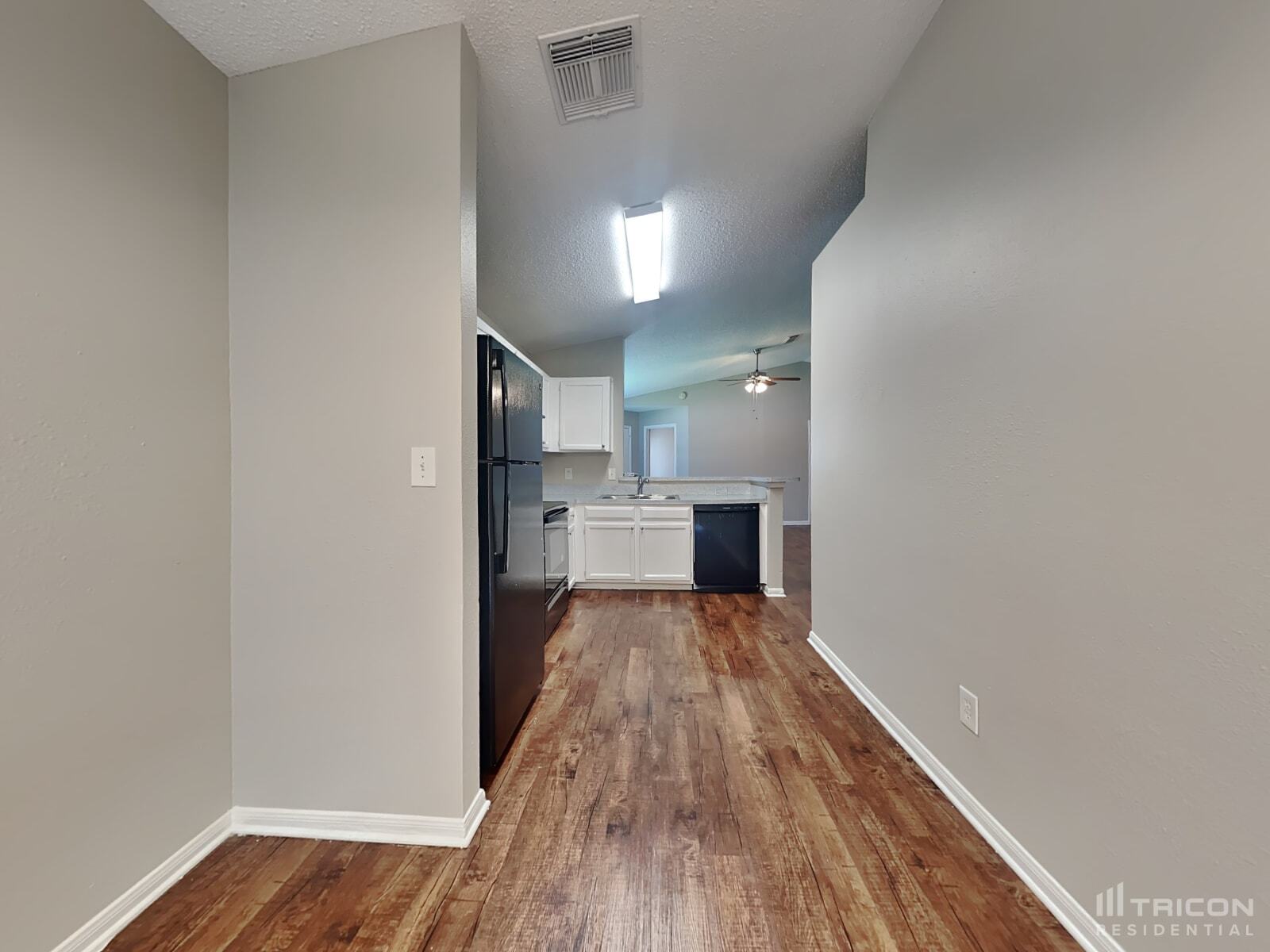 Building Photo - 3263 Jorns St