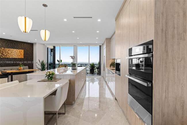 Building Photo - 3100 N Ocean Blvd