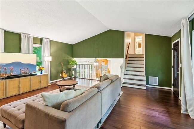 Building Photo - 355 Cross Creek Pl