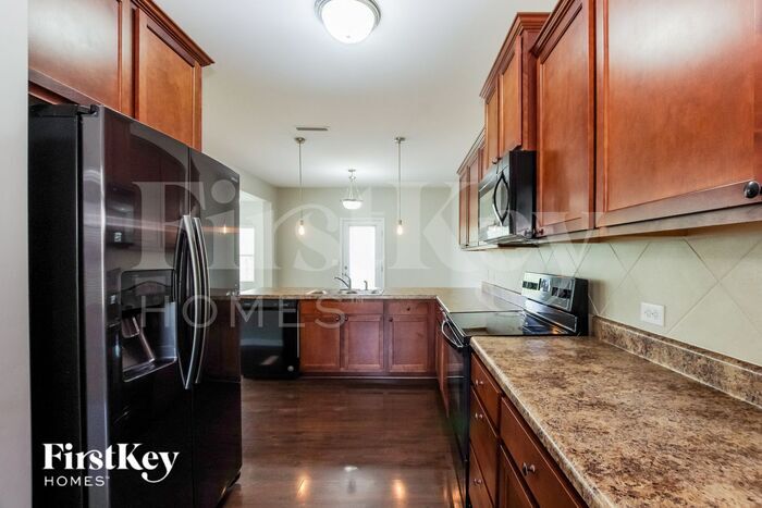 Building Photo - 3643 Creekside Dr