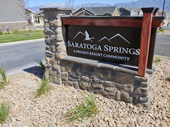 Building Photo - 3013 South Red Pine Drive