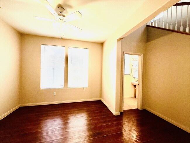 Building Photo - 1304 Torulosa Dr