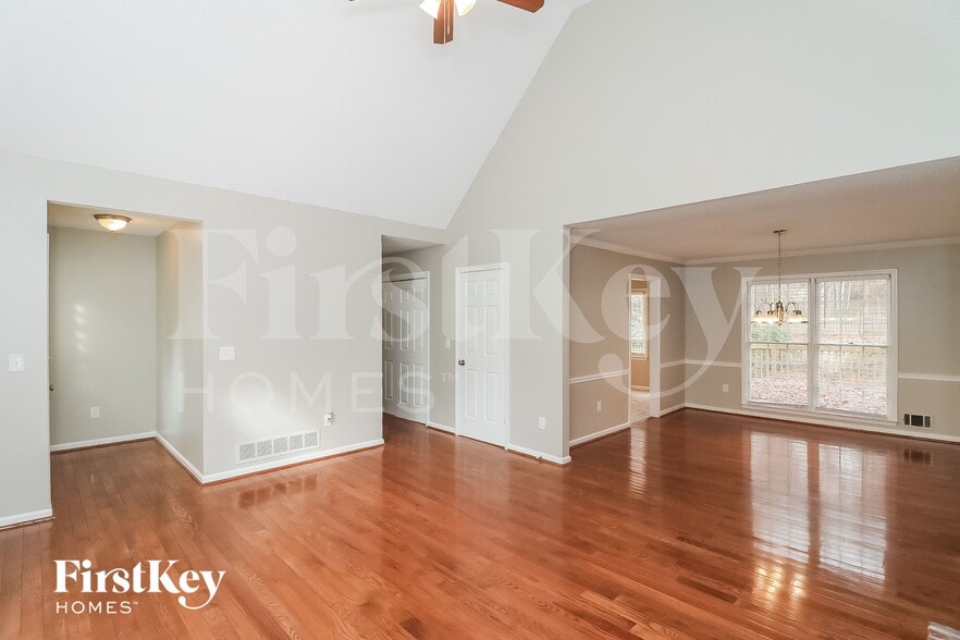 Building Photo - 4814 Westbourne Dr