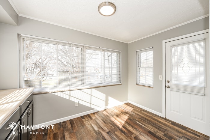 Building Photo - 2461 Pinwood Ln