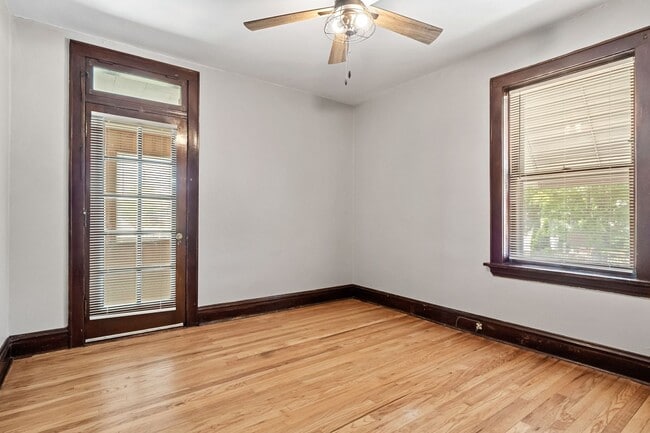 Building Photo - 5352 Itaska St