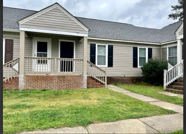 Building Photo - 4720 Hoyle Dr