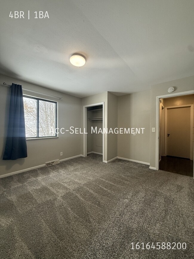 Building Photo - 5231 Rich-