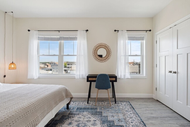 Building Photo - 128 Ashworth Ave