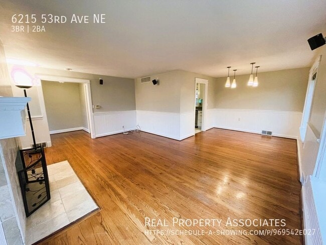Building Photo - 6215 53rd Ave NE