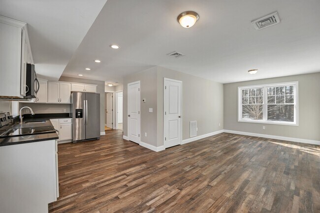 Building Photo - 259 Stage Rd