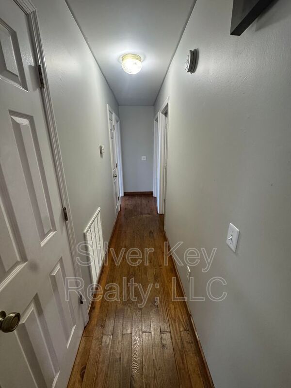 Building Photo - 123 Co Rd 622