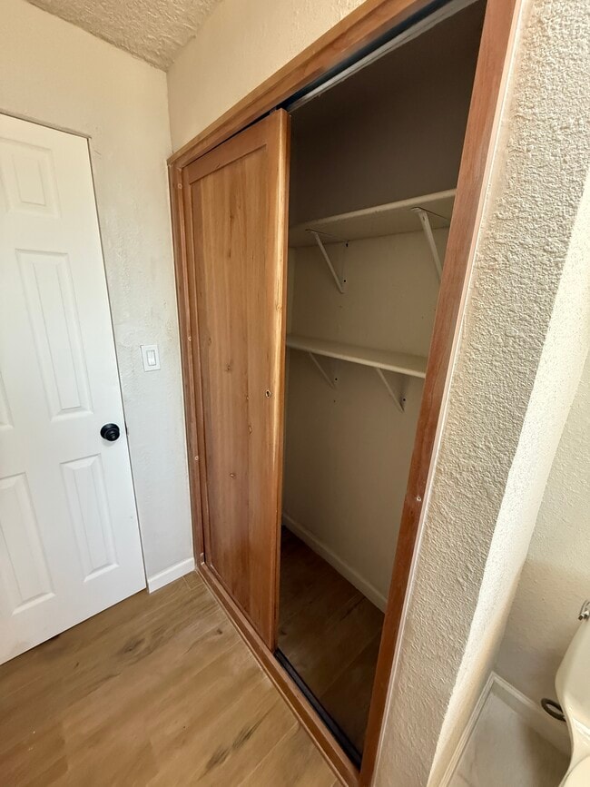 Building Photo - 37 La Ladera Rd