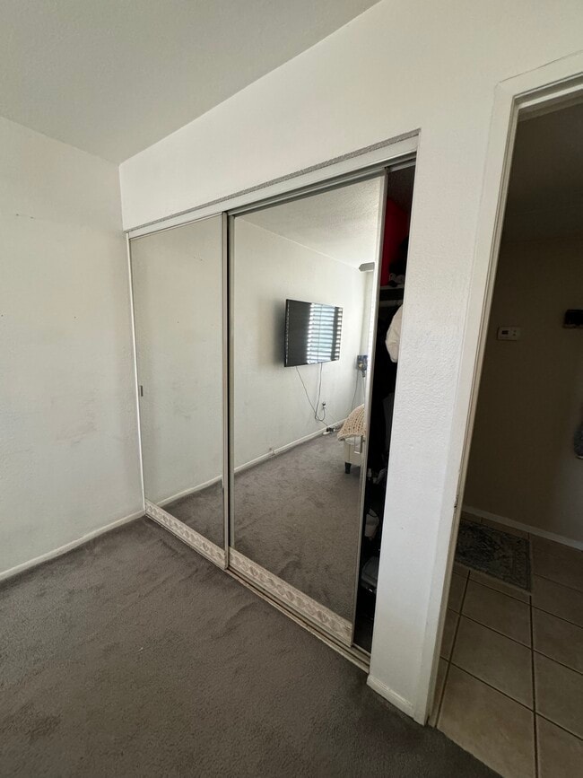 Building Photo - 3038 Associated Rd