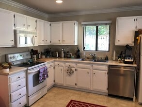 Building Photo - El Dorado (173)(LO)