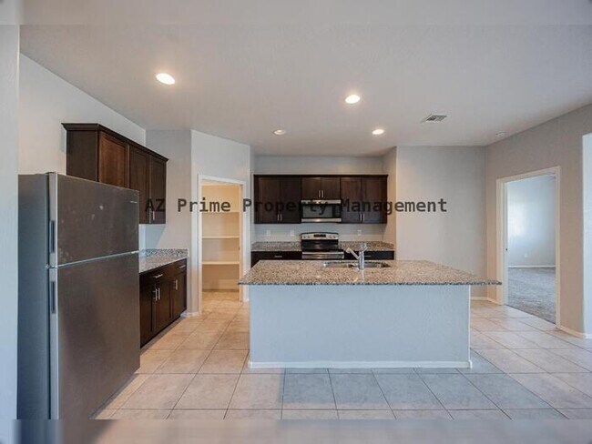 Building Photo - 43606 Juniper Ave