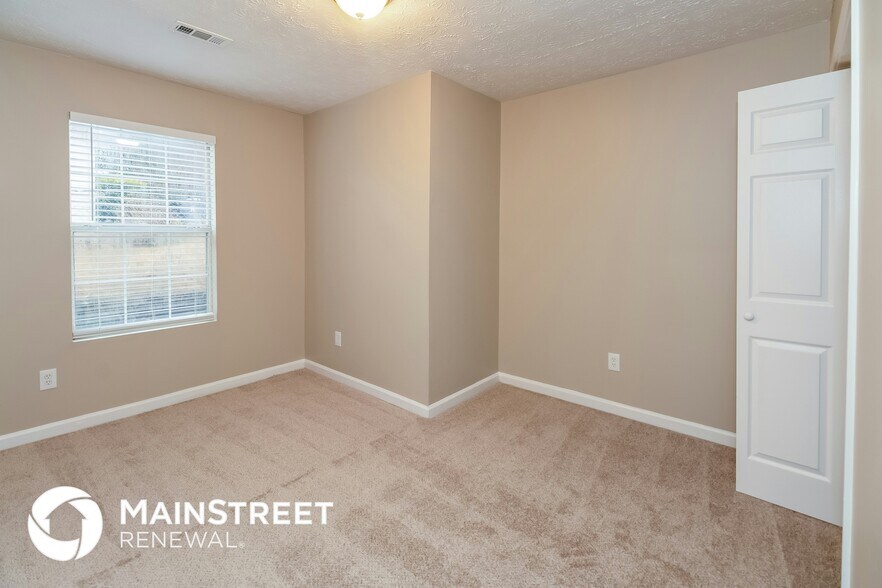 Building Photo - 5326 Kirk Dr