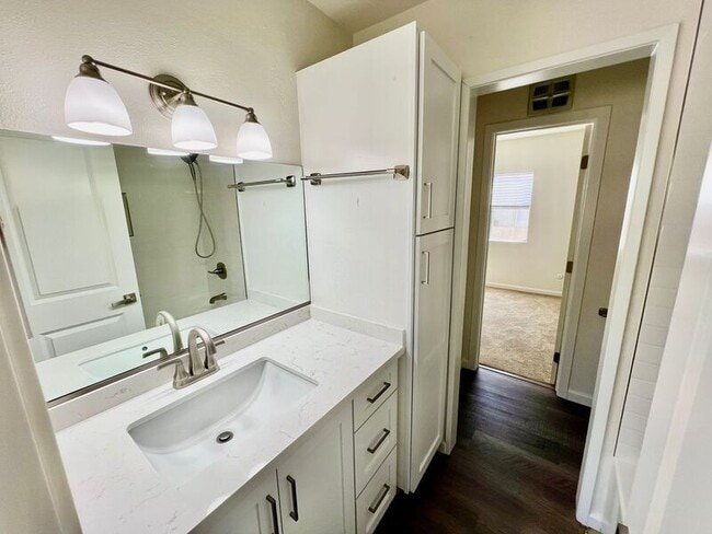 Building Photo - 5543 Adobe Falls Rd