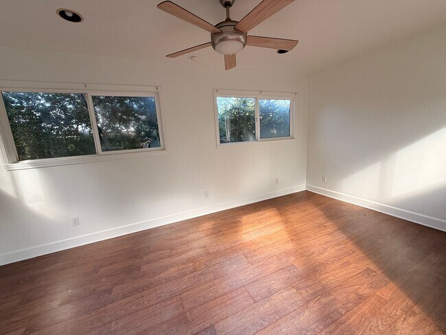 Building Photo - 1580 Alako St