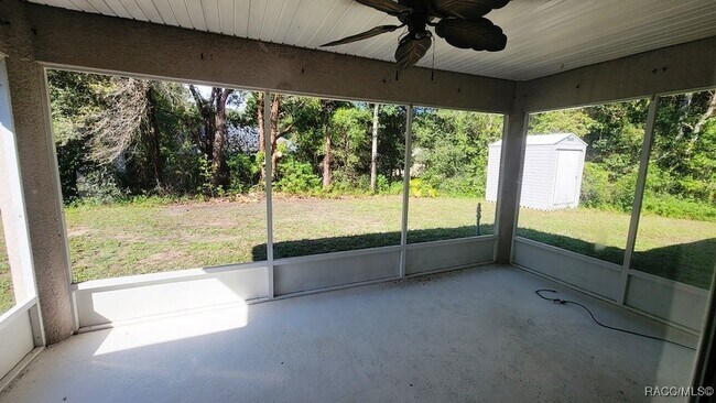 Building Photo - 1319 W Anson Pl