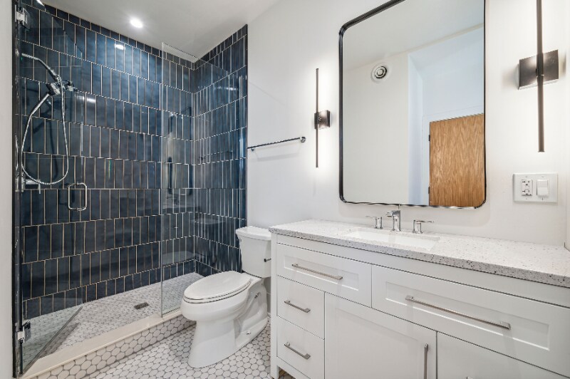 Building Photo - 1928 Harrison St