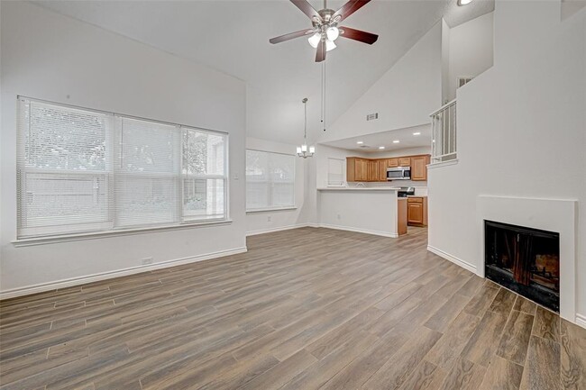 Building Photo - 6235 W Willow Bluff Rd