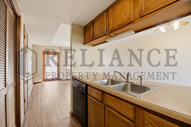 Building Photo - 7302 W Douglas Ave