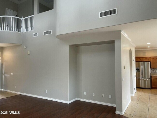 Building Photo - 3117 S Southwind Dr