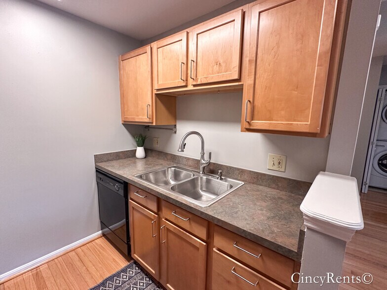 Building Photo - 2126 Fulton Ave