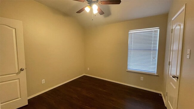 Building Photo - 8131 Tierra Del Sol Rd