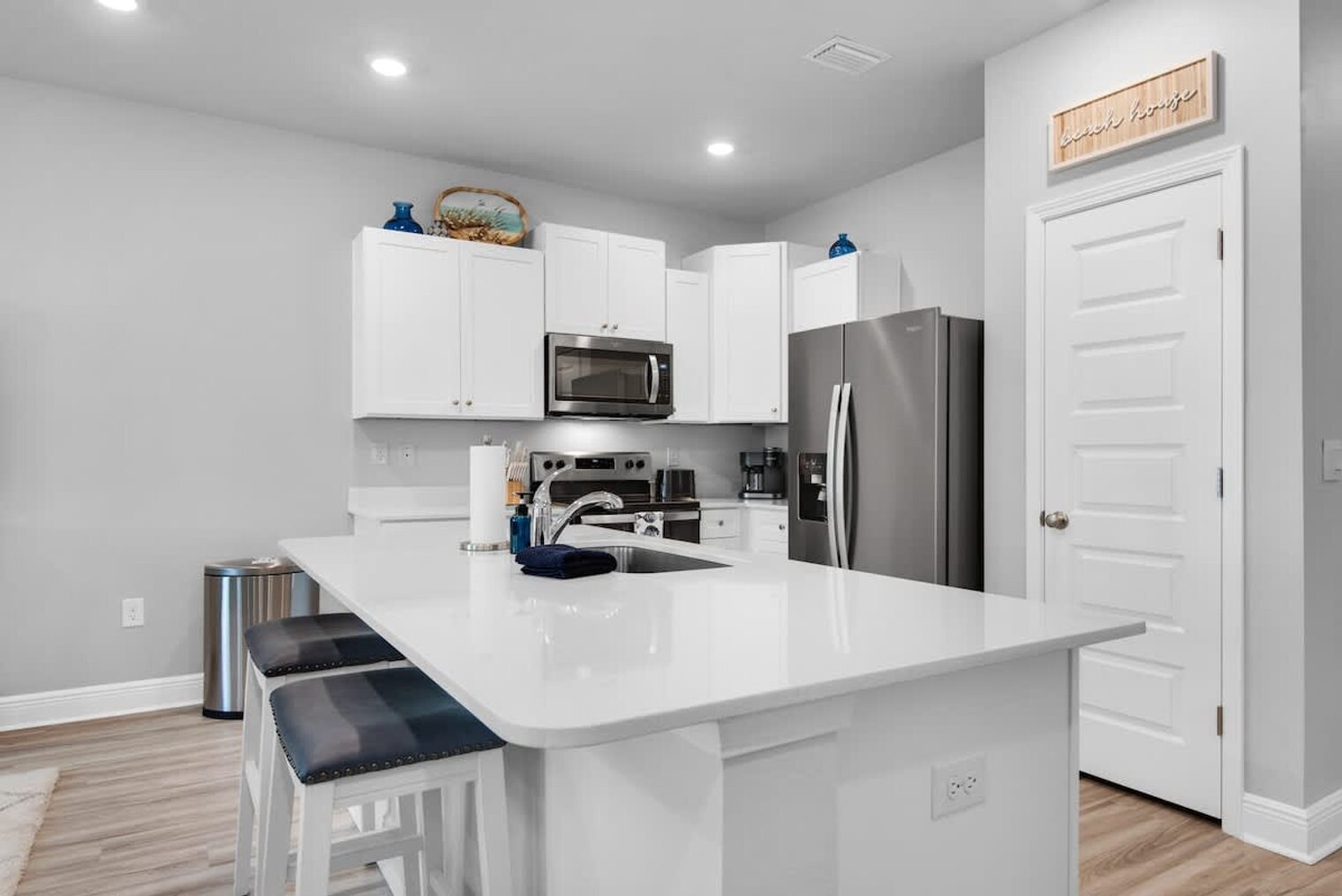 Building Photo - 5705 Stellarjay St
