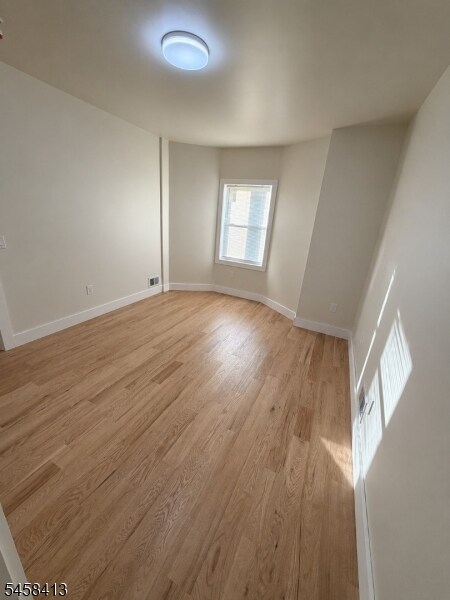Building Photo - 10 Bruen Ave