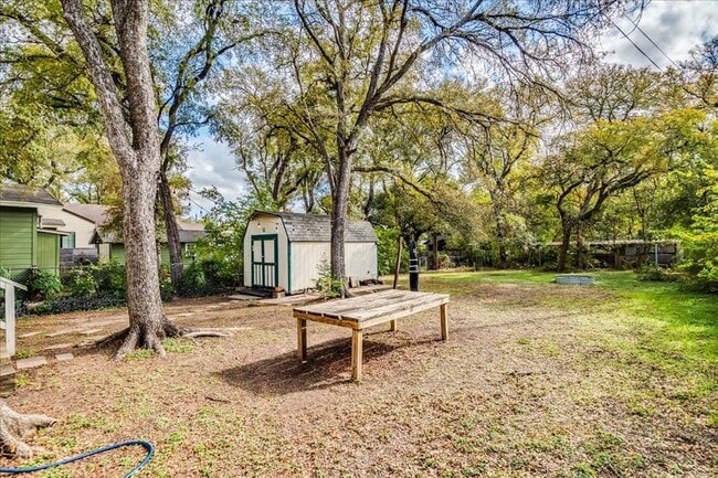 Building Photo - 4603 Jinx Ave