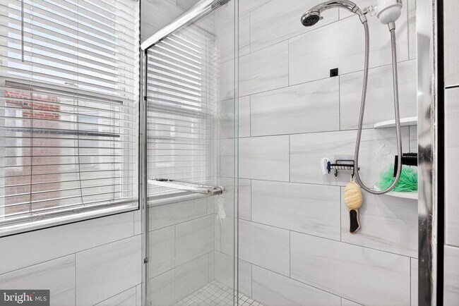 Building Photo - 1120 Haworth St