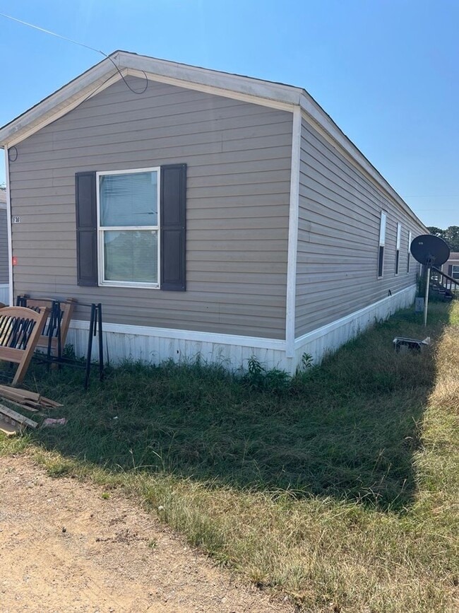 Building Photo - 142 County Rd 5516