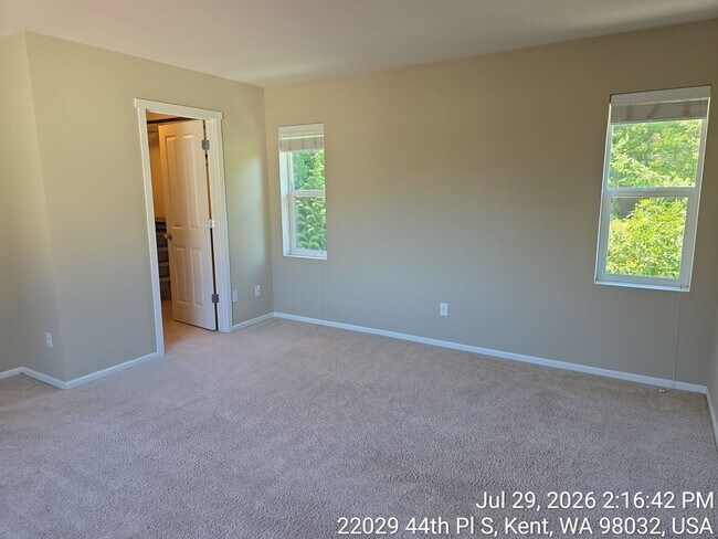 Building Photo - Kent The Parks HOA Community  3 bed, 2.5 bath rental home. Available NOW!