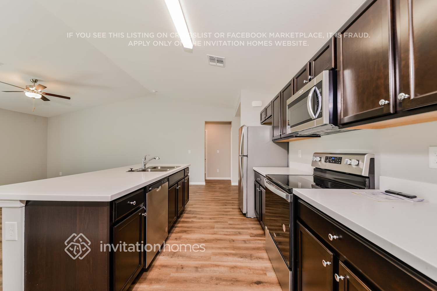 Building Photo - 410 Kostner St