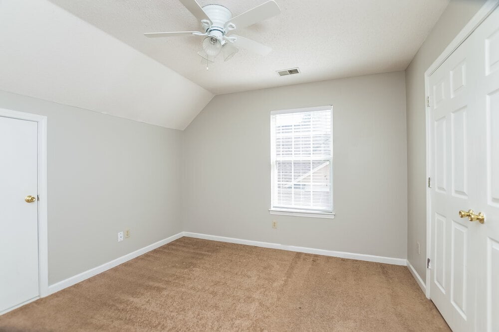 Building Photo - 4371 Shadow Ridge Dr